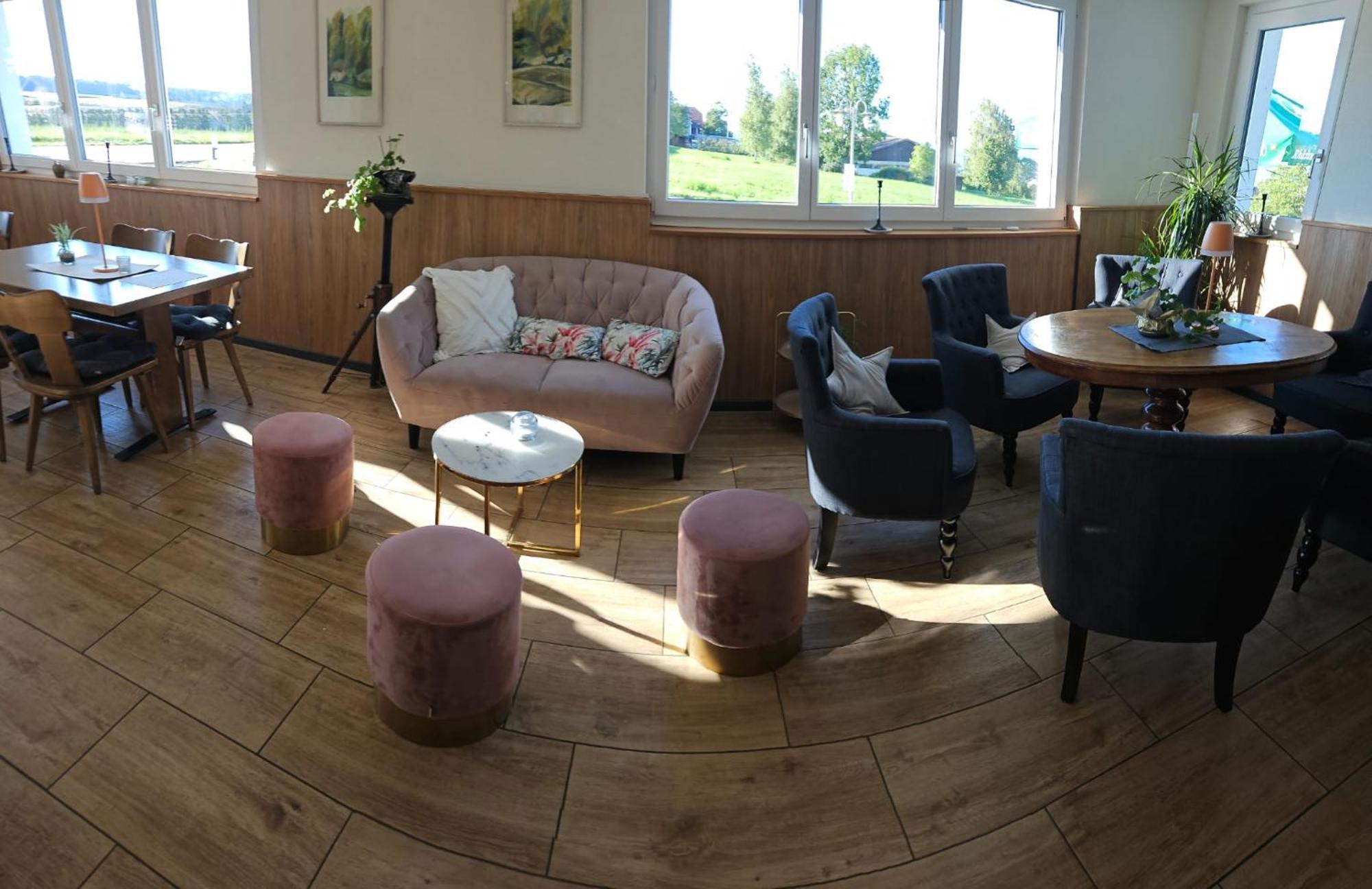 Mbar Hotell Altnau Eksteriør bilde