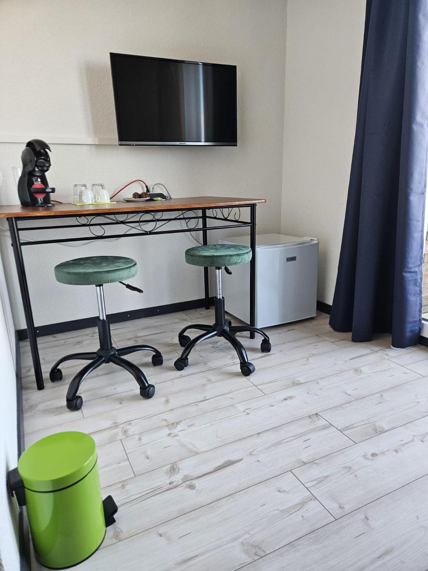 Mbar Hotell Altnau Eksteriør bilde